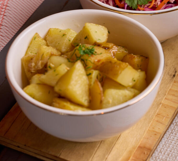 Potatoes sautéed with butter and parsley